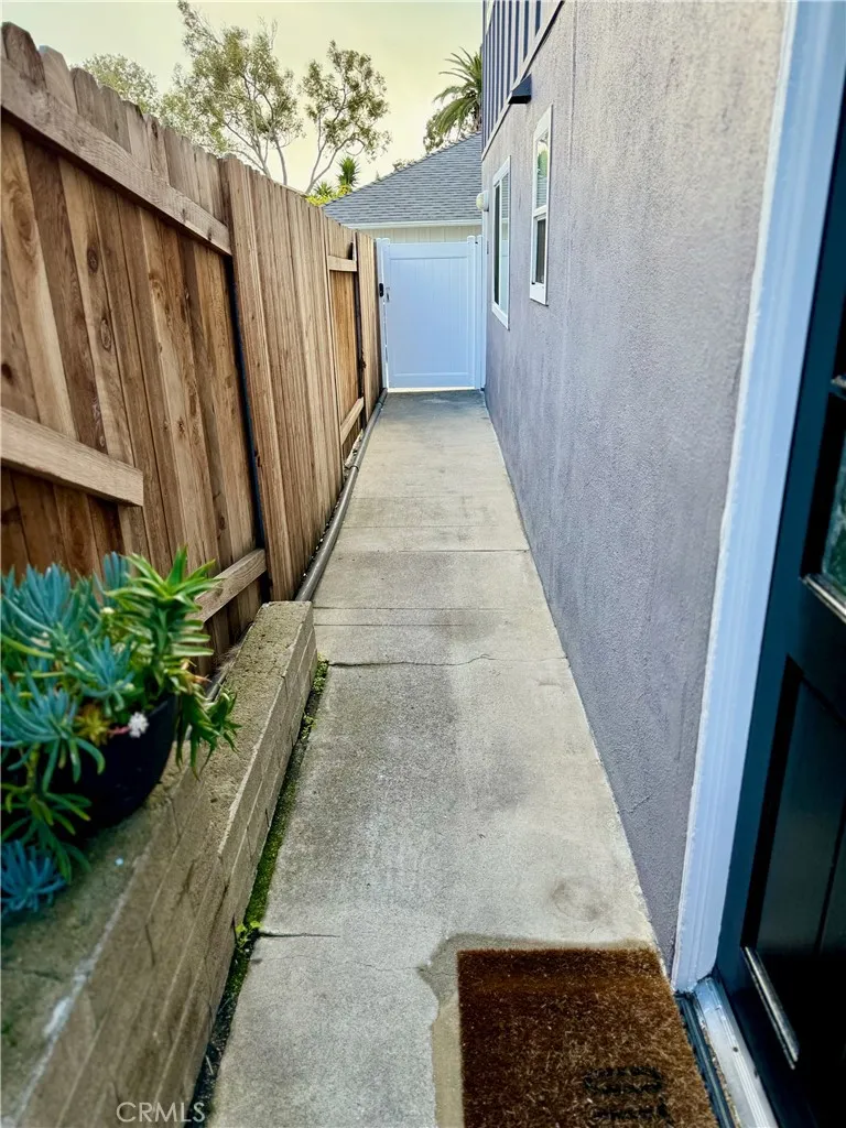 437 Cypress Drive #A Laguna Beach, CA 92651