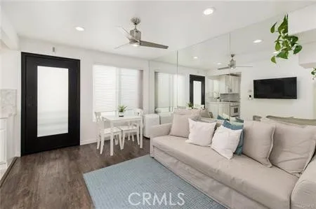 577 Ramona #B Laguna Beach, CA 92651