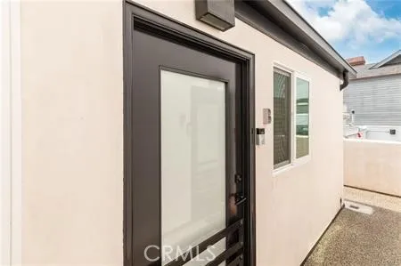 577 Ramona #B Laguna Beach, CA 92651