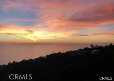 577 Ramona #B Laguna Beach, CA 92651