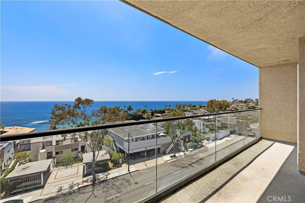 694 Coast #6 Laguna Beach, CA 92651