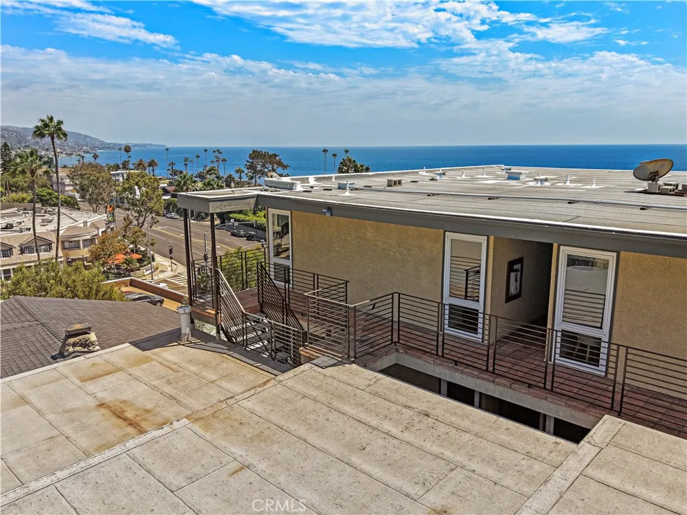 694 Coast #6 Laguna Beach, CA 92651