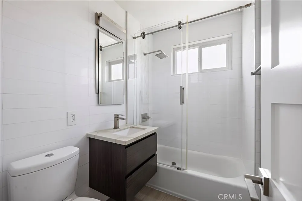 694 Coast #6 Laguna Beach, CA 92651