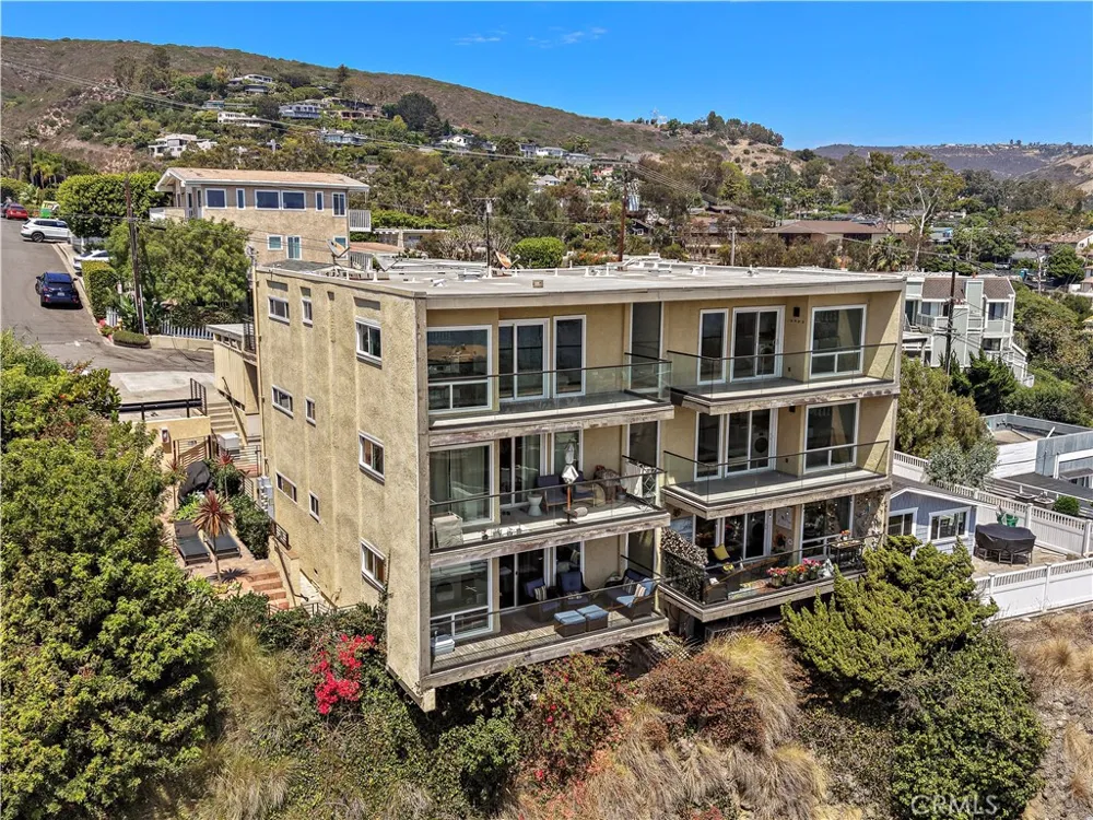 694 Coast #6 Laguna Beach, CA 92651