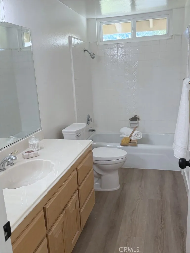24876 Via Larga Laguna Niguel, CA 92677