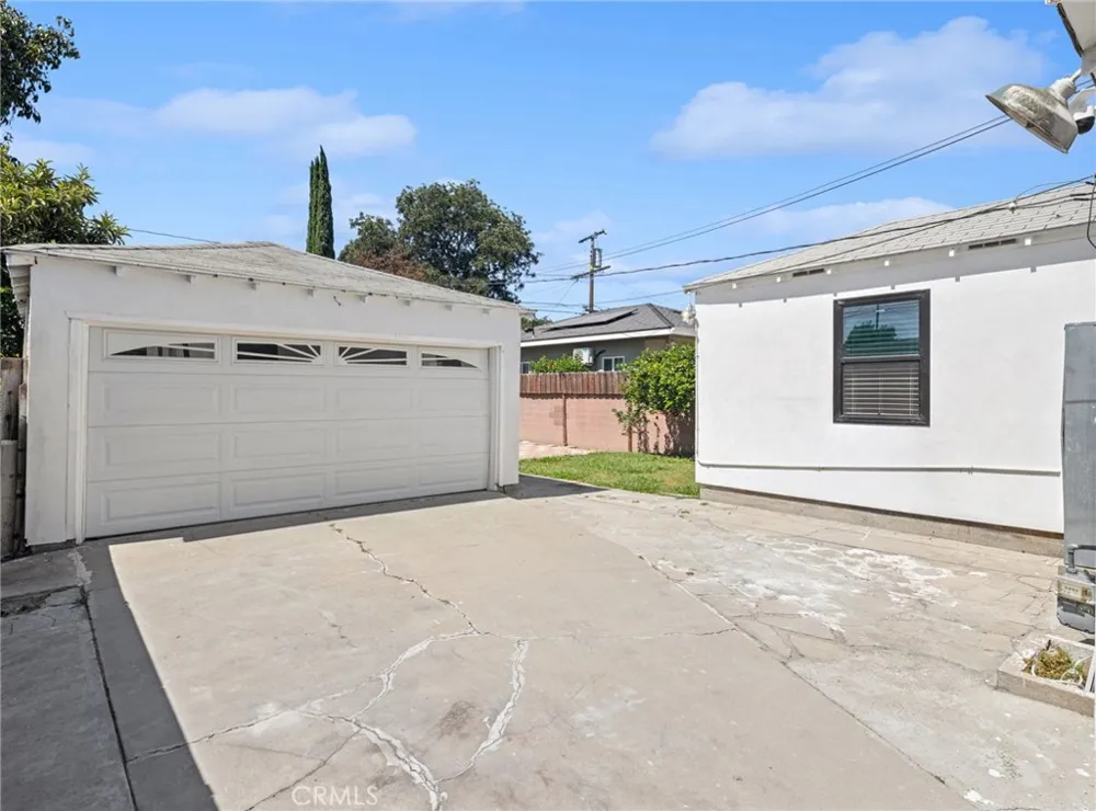 4020 Josephine Lynwood, CA 90262