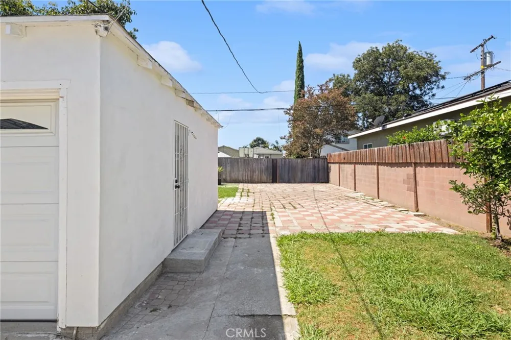 4020 Josephine Lynwood, CA 90262