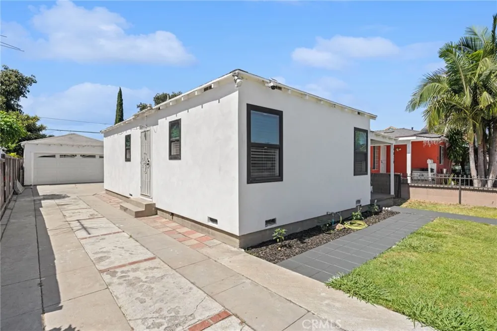4020 Josephine Lynwood, CA 90262