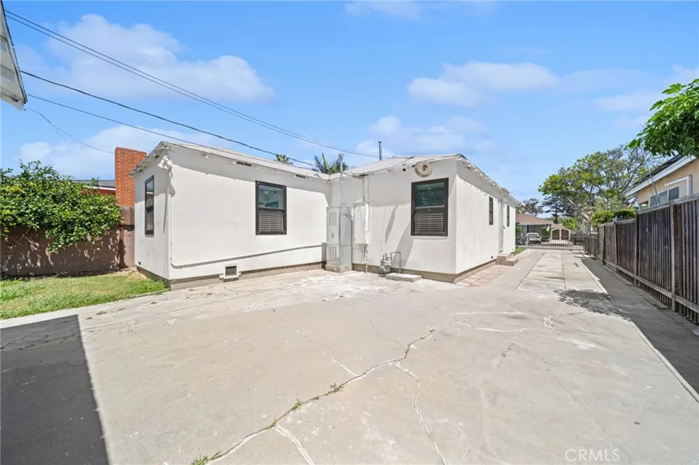 4020 Josephine Lynwood, CA 90262