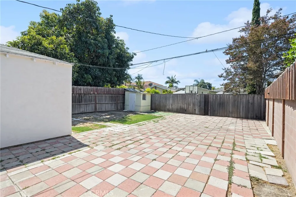 4020 Josephine Lynwood, CA 90262