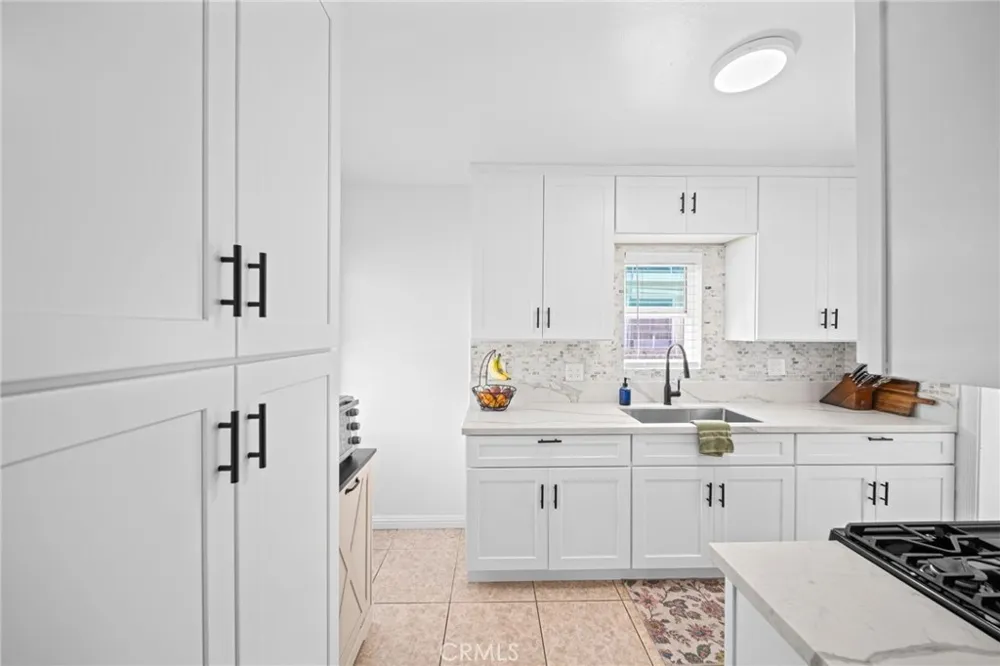 4020 Josephine Lynwood, CA 90262