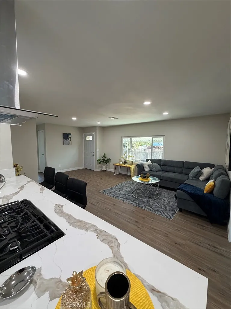 5405 Dodd Jurupa Valley, CA 91752