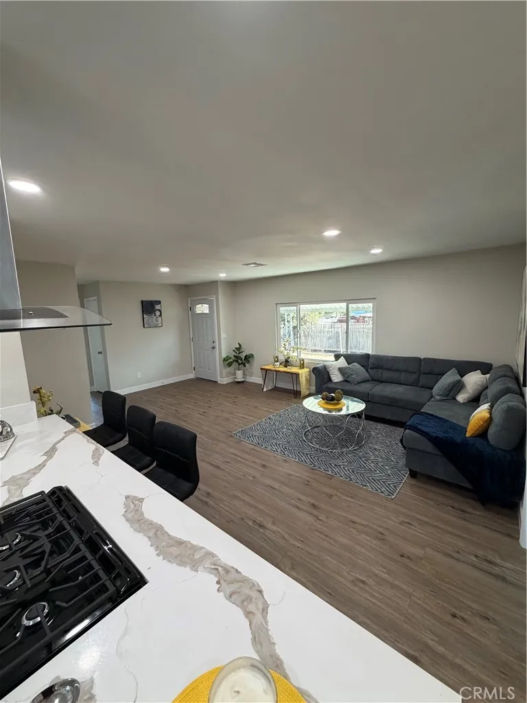 5405 Dodd Jurupa Valley, CA 91752