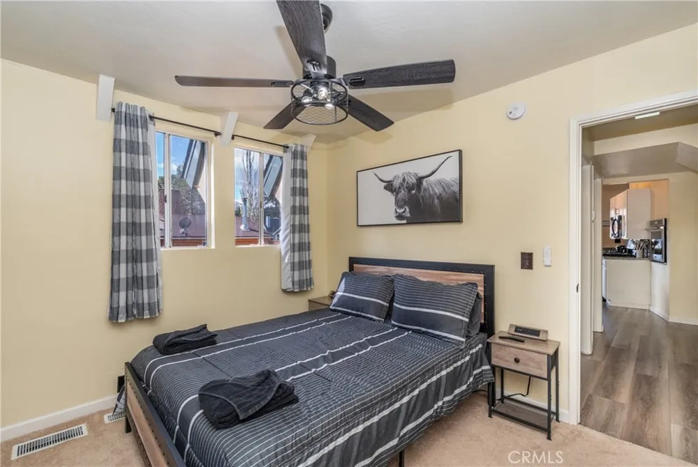 115 Sunset Sugarloaf, CA 92386