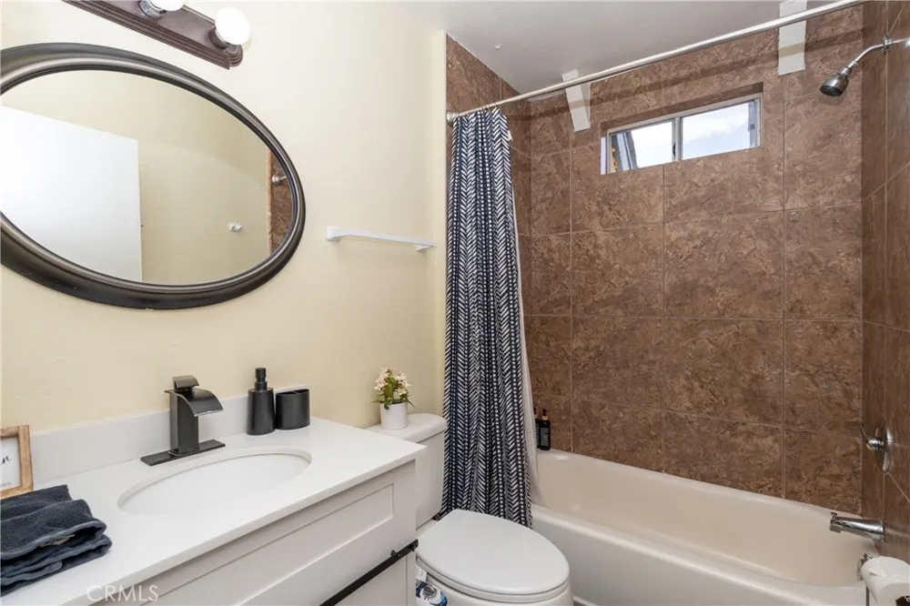 115 Sunset Sugarloaf, CA 92386