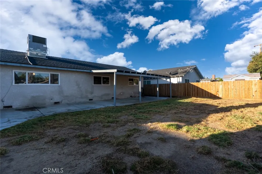 1062 Madison Los Banos, CA 93635