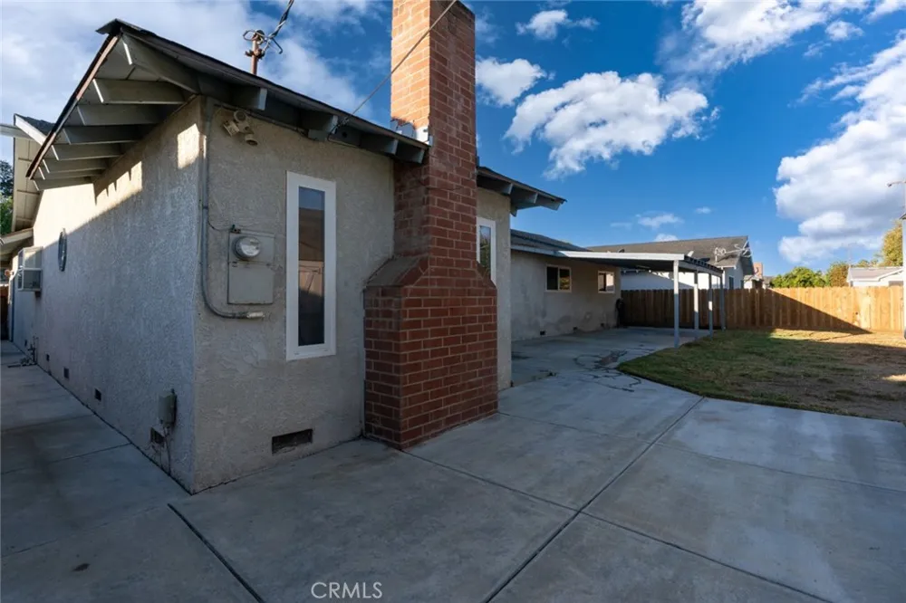 1062 Madison Los Banos, CA 93635