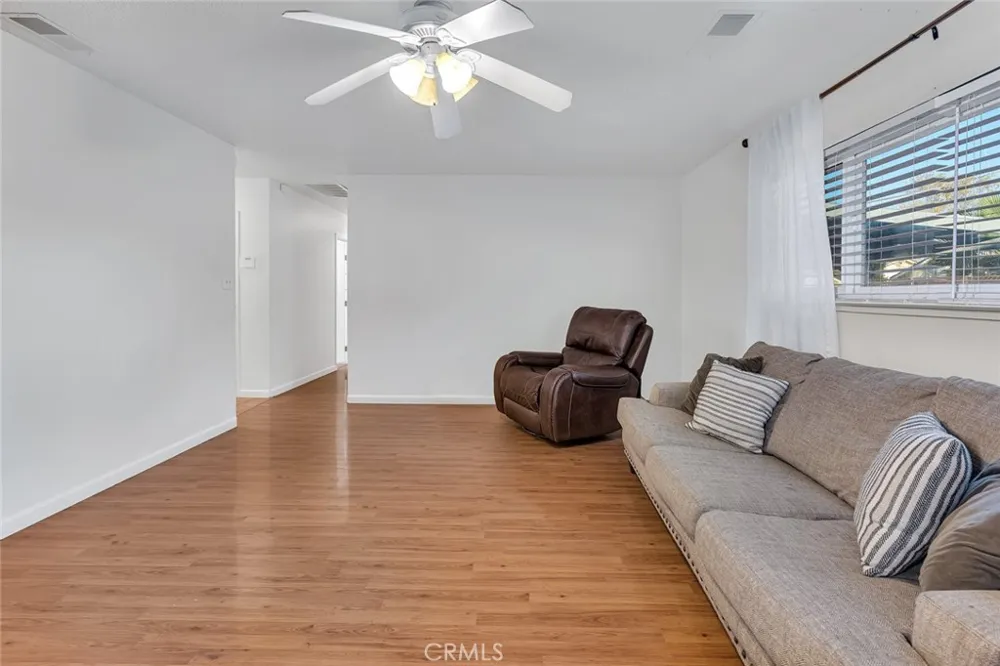 1062 Madison Los Banos, CA 93635