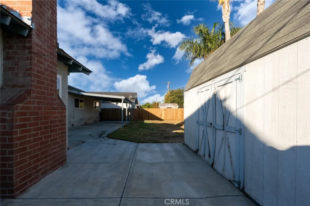 1062 Madison Los Banos, CA 93635