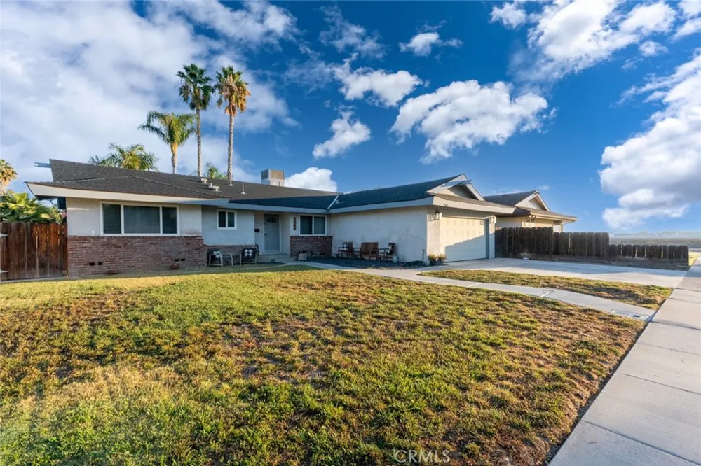 1062 Madison Los Banos, CA 93635