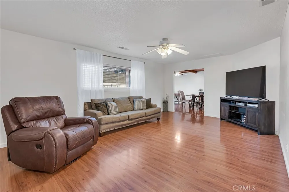 1062 Madison Los Banos, CA 93635