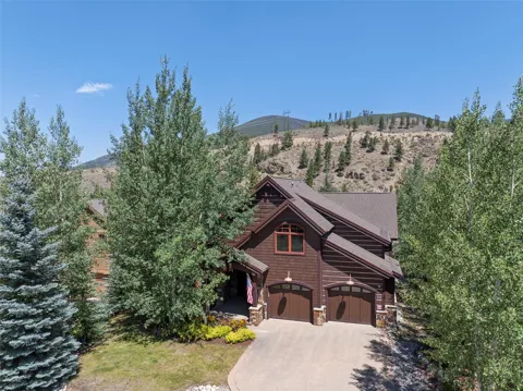 510 Elk Circle