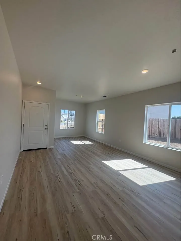 444 Oleander Ct Chowchilla, CA 93610