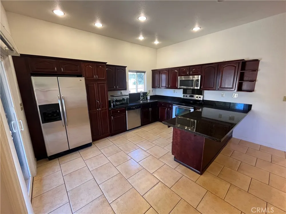 9835 Harvey Galt, CA 95632