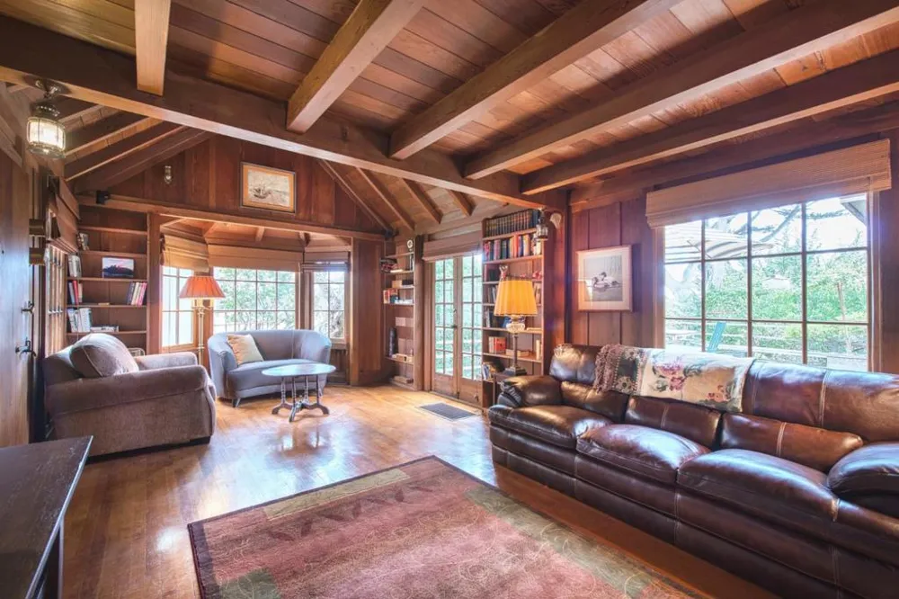 2381 San Antonio Avenue Carmel, CA 93923