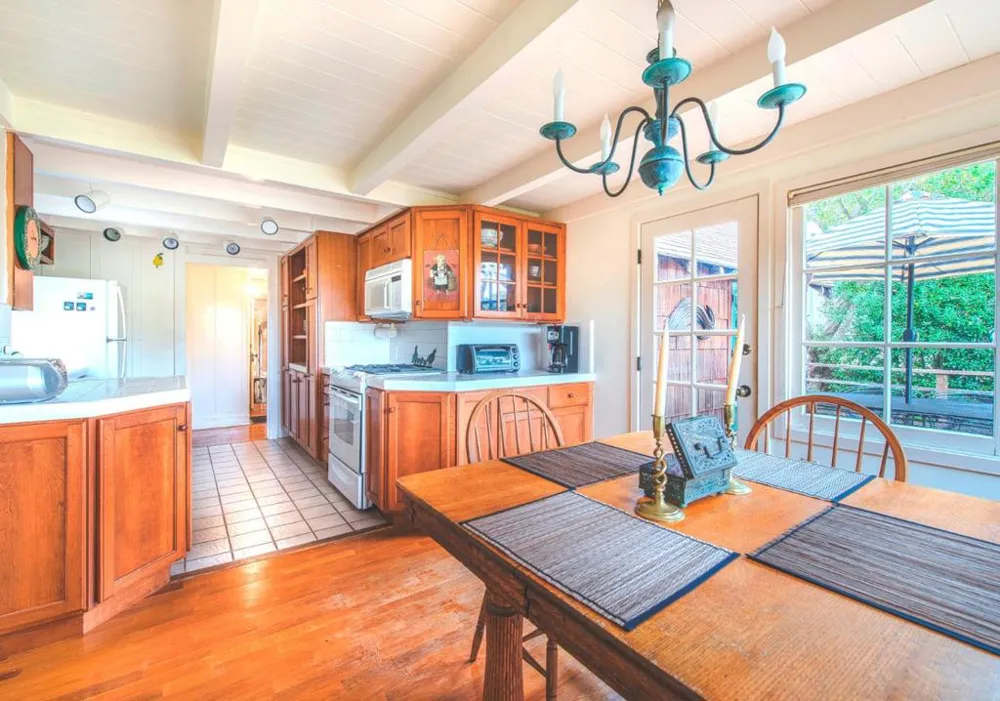 2381 San Antonio Avenue Carmel, CA 93923