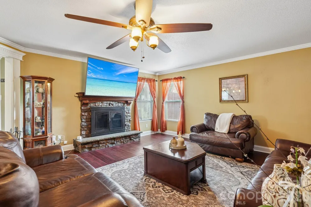 336 Farm Springs Drive Mount Holly, NC 28120