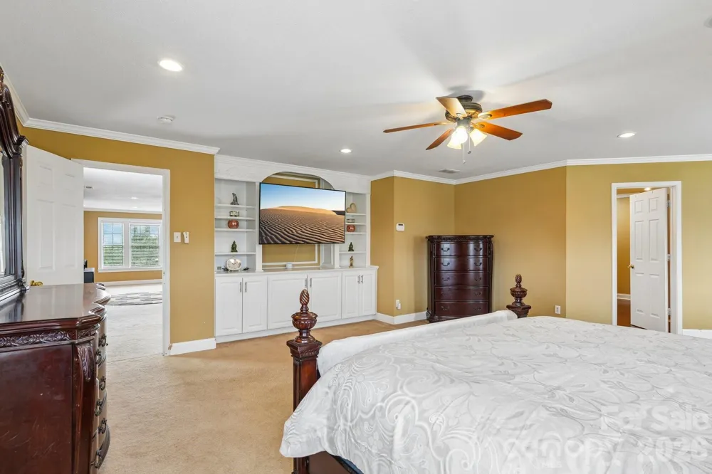 336 Farm Springs Drive Mount Holly, NC 28120