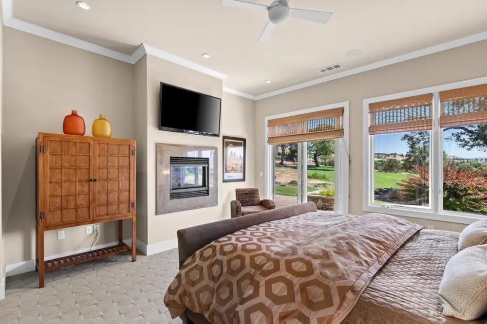 2369 Oak Creek Drive Copperopolis, CA 95228