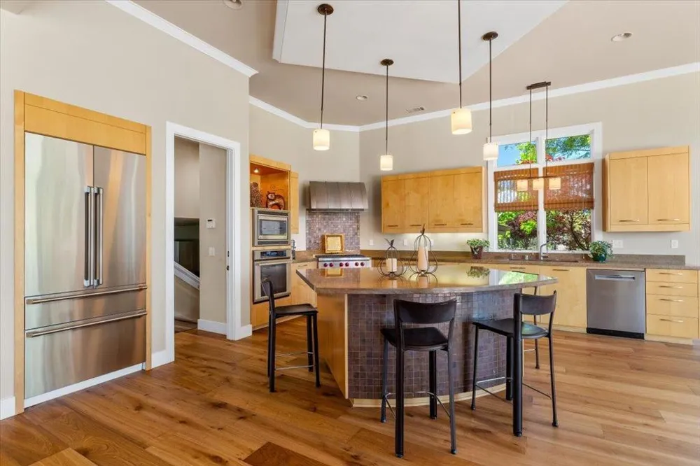 2369 Oak Creek Drive Copperopolis, CA 95228