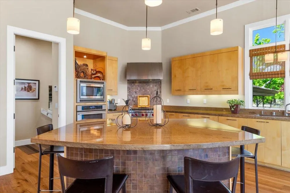 2369 Oak Creek Drive Copperopolis, CA 95228