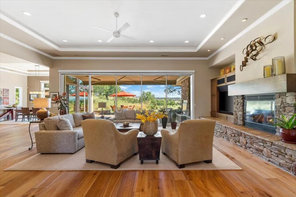 2369 Oak Creek Drive Copperopolis, CA 95228