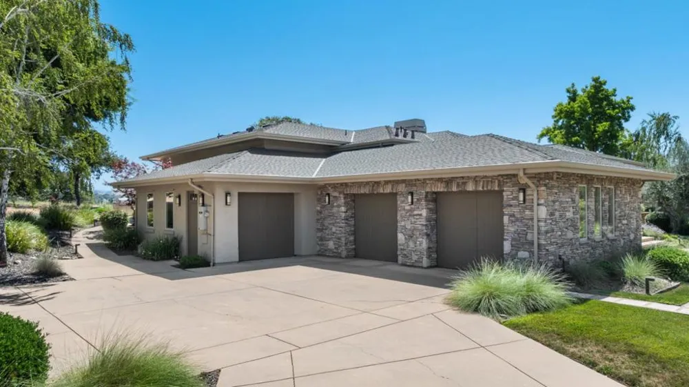 2369 Oak Creek Drive Copperopolis, CA 95228