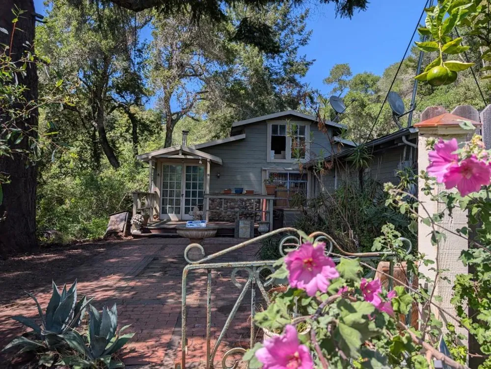 4576 Paul Sweet Road Santa Cruz, CA 95065