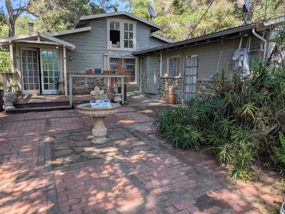 4576 Paul Sweet Road Santa Cruz, CA 95065