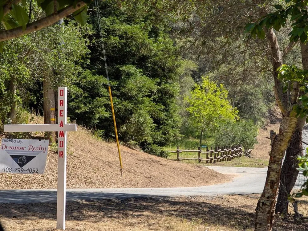4576 Paul Sweet Road Santa Cruz, CA 95065