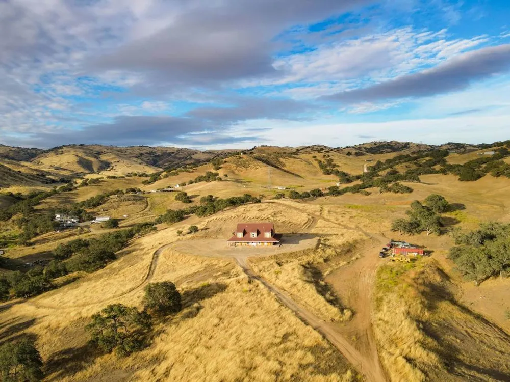 20391 Panoche Road Paicines, CA 95043