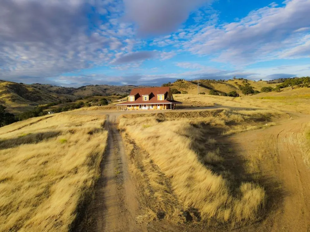 20391 Panoche Road Paicines, CA 95043