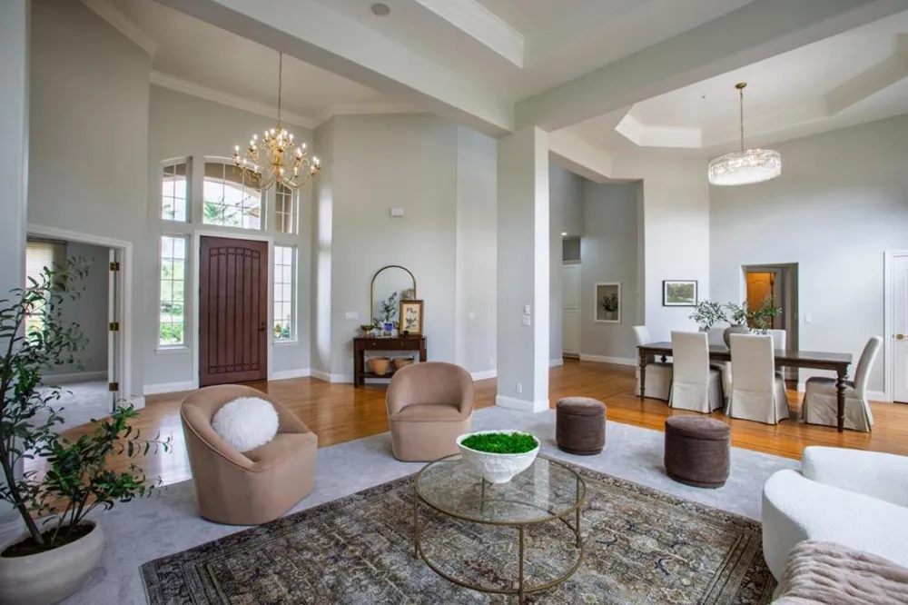 10746 Green Valley Drive Gilroy, CA 95020
