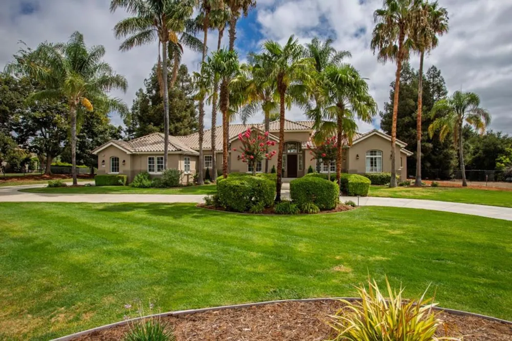 10746 Green Valley Drive Gilroy, CA 95020