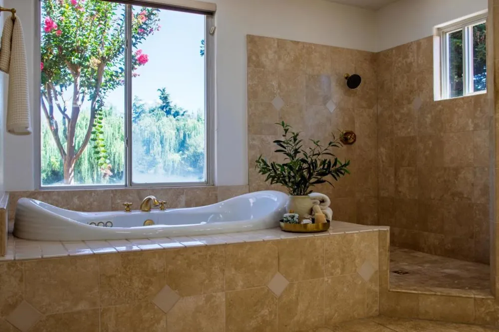 10746 Green Valley Drive Gilroy, CA 95020