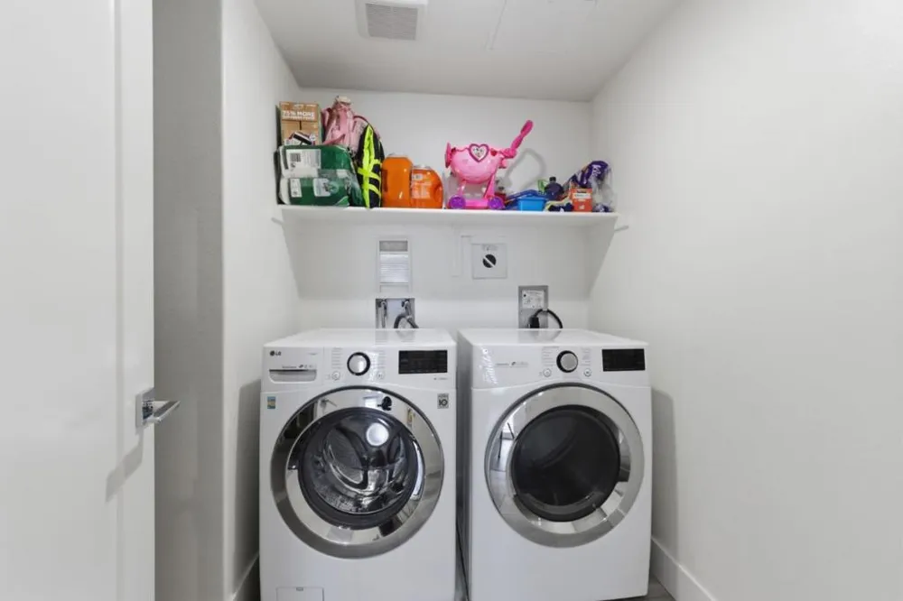 460 Montague Expressway #20 Milpitas, CA 95035