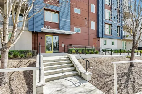 460 Montague Expressway #20