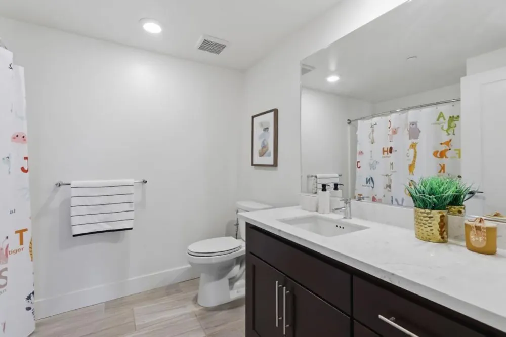460 Montague Expressway #20 Milpitas, CA 95035