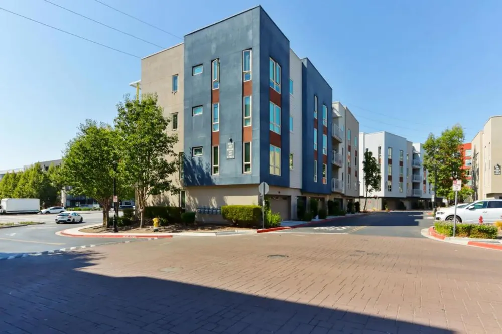 460 Montague Expressway #20 Milpitas, CA 95035