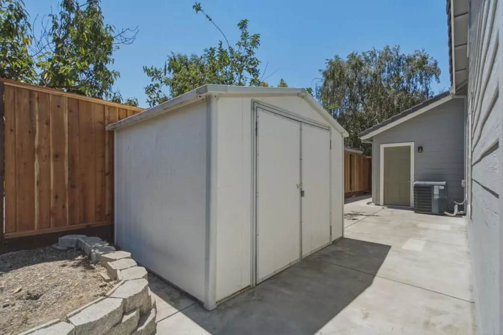 871 Joe Borovich Drive Hollister, CA 95023